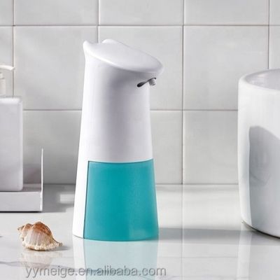 Bestseller Groothandel Wit schattig kitten Plastic cartoon stijl Badkamer Schrijfkast Kinderen Bubble Rohs FCC CE Automatische zeep dispenser