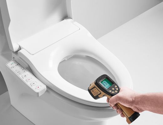 Onmiddelijke badkamer upgrade Automatische stoelbedekking met geavanceerde functie afstandsbediening en zijbediening